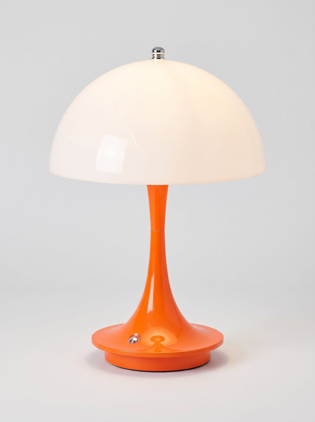 Touch-Tischlampe mit Trichterfuß - Nell & Croft